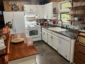 2454 Rs County Road 1402 - Photo 7