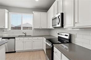 944 Ravenwood Lane - Photo 15