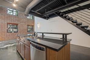 3110 Thomas Avenue - Photo 1