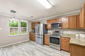 16637 Woodside Drive - Photo 12