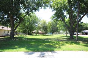 523 W 4th Street - Photo 1