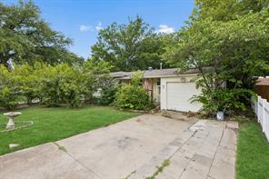 4330 Wabash Avenue - Photo 1