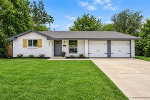321 NW Wintercrest Road - Photo 1