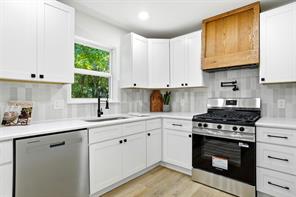 321 NW Wintercrest Road - Photo 7