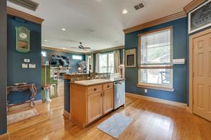 5429 Victor Street - Photo 7