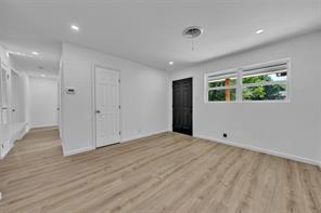 408 Simmons Drive - Photo 6