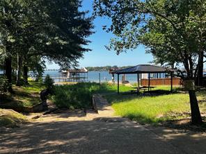 196 Scenic Drive - Photo 19
