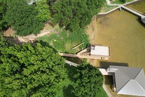 196 Scenic Drive - Photo 2