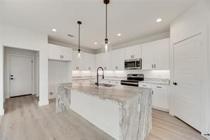 2326 Fairfax Drive - Photo 11