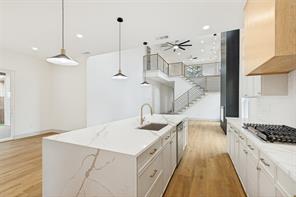 1613 N Bradley Street - Photo 2