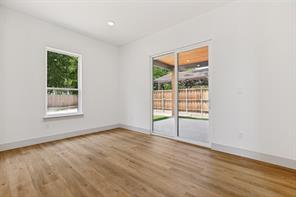 1613 N Bradley Street - Photo 9