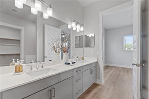 1409 Imperial - Photo 12