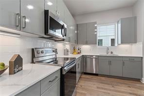 1409 Imperial - Photo 9