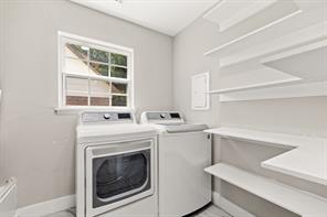 8635 Strathmore Drive - Photo 9