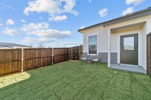 1109 Imperial - Photo 1