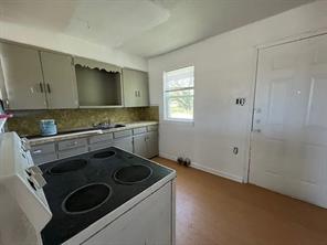 6409 Jennings Drive - Photo 4