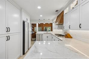 2813 Raintree Drive - Photo 14