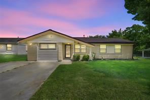 702 Phillips Drive - Photo 1