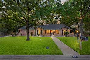 102 Walnut Way - Photo 1