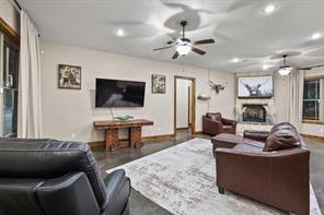 7106 County Road 4729 - Photo 16