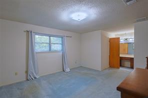 7601 Trimble Drive - Photo 18