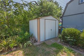 7601 Trimble Drive - Photo 33