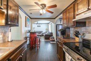 1418 Green Street - Photo 8