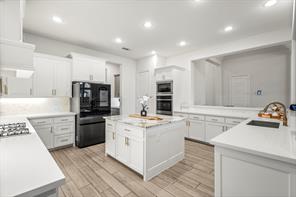 2837 Midlake Drive - Photo 19