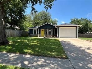 1325 E Jones Street - Photo 1