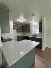 1325 E Jones Street - Photo 2