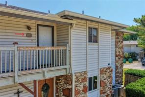 109 Harbor Drive - Photo 3