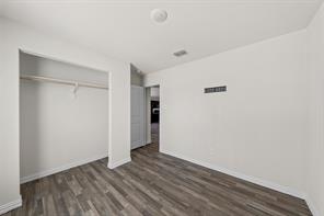 2724 Sarah Street - Photo 12