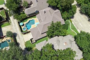 1407 Rollins Drive - Photo 2