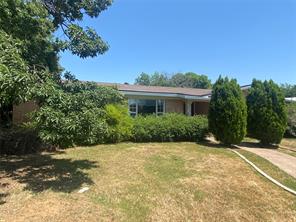 2467 Garfield Avenue - Photo 1