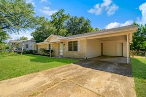 351 NE 6th - Photo 12