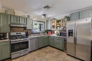 7028 Willis Avenue - Photo 11