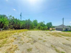 5712 Vanessa Court - Photo 2