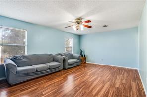 1313 Forbes Drive - Photo 6