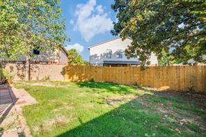 1313 Forbes Drive - Photo 9