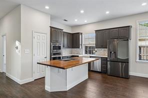 2713 Greenview Drive - Photo 13