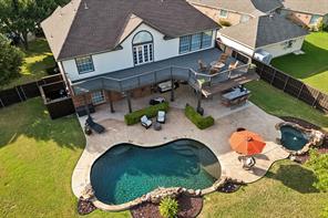 2713 Greenview Drive - Photo 2
