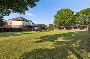 2713 Greenview Drive - Photo 38