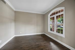 2713 Greenview Drive - Photo 9