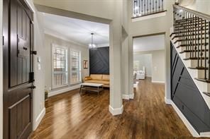 2029 N Hill Drive - Photo 2