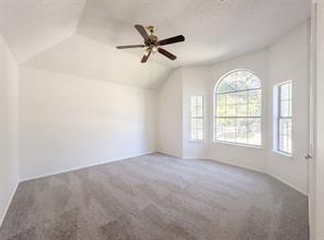 905 Ridgemont Drive - Photo 4