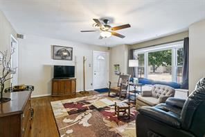 2721 Halbert Street - Photo 4
