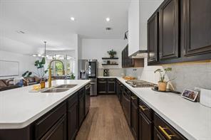 1714 Sherwood Drive - Photo 1