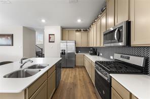 10608 Plumlee Lane - Photo 7