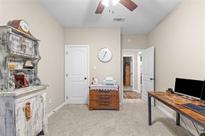 123 Oak Street - Photo 10