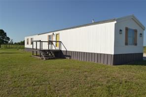 5893 SE County Road 2050 - Photo 1